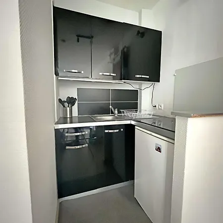 Apartment 23m² Avec Parking Prive, Ascenseur, Proche - - Fr-1-646-19 Berck